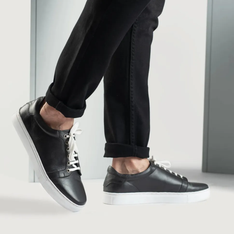 Carter Runn Black Leather Sneakers