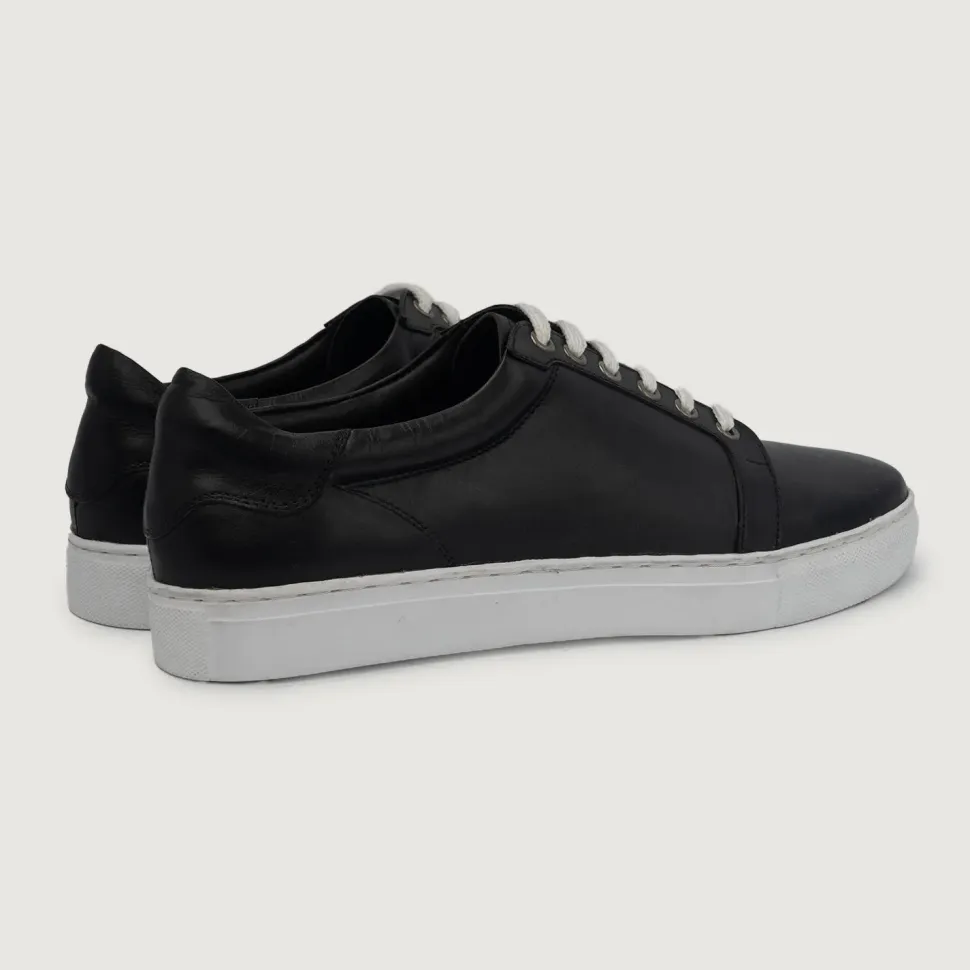 Carter Runn Black Leather Sneakers