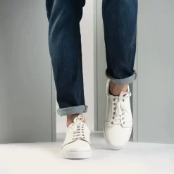 Carter Runn White Leather Sneakers