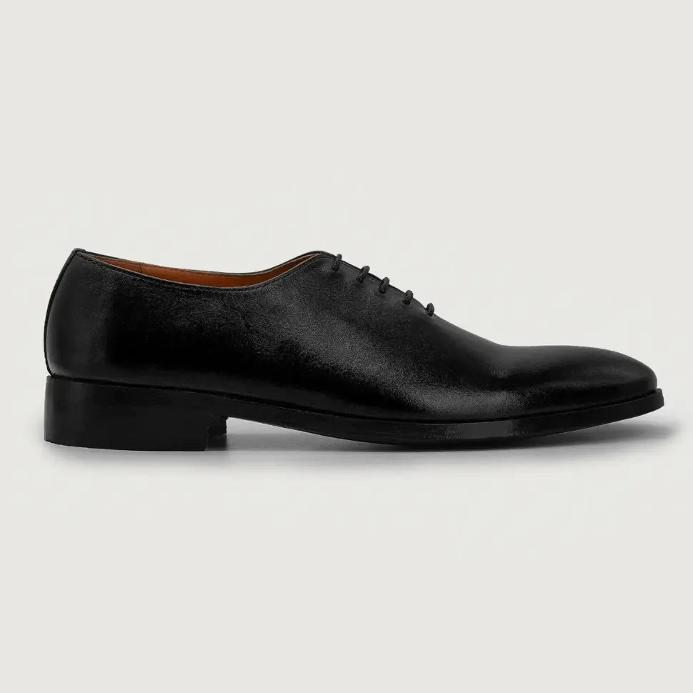 Director Wholecut Black Leather Shoes