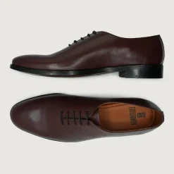 Director Wholecut Maroon Leather Shoes