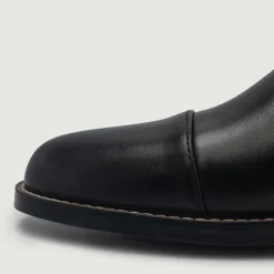 Knight Derby Black Leather Boots
