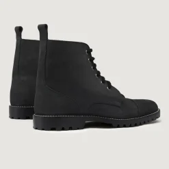 Knight Derby Matte Black Pullup Leather Boots - TerraGrip