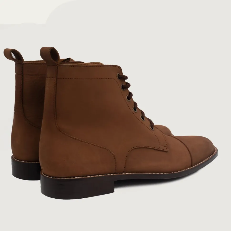 Knight Derby Oil Pull-up Brown Leather Boots