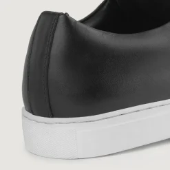Murphy Low Top Black Leather Sneakers