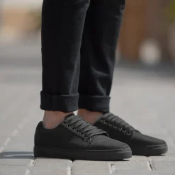 Murphy Low Top Black Nubuck Sneakers