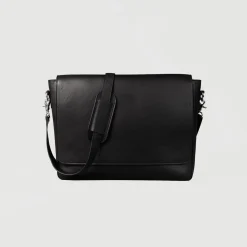 The Carismatico Black Leather Messenger Bag