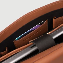 The Carismatico Brown Leather Messenger Bag