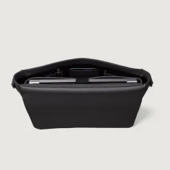 The Carismatico Grey Leather Messenger Bag