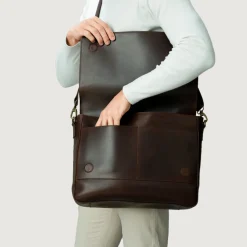 The Carismatico Vintage Brown Leather Messenger Bag