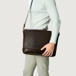 The Carismatico Vintage Brown Leather Messenger Bag
