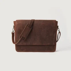 The Carismatico Vintage Distressed Brown Leather Messenger Bag